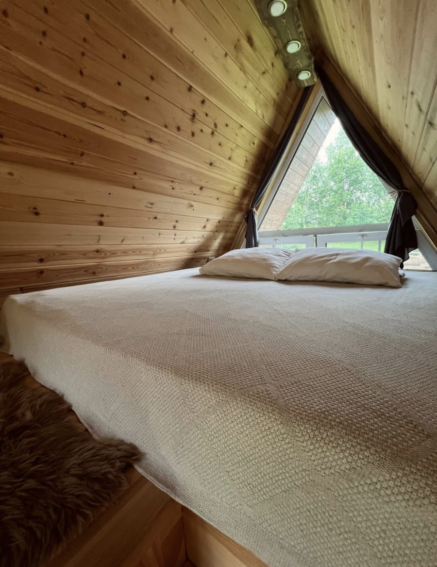 Фото Дом Углом